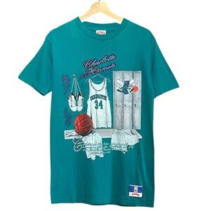 Nutmeg Mills Vintage 80s NBA Charlotte Hornets Single Stitch Graphic Tee Shirt